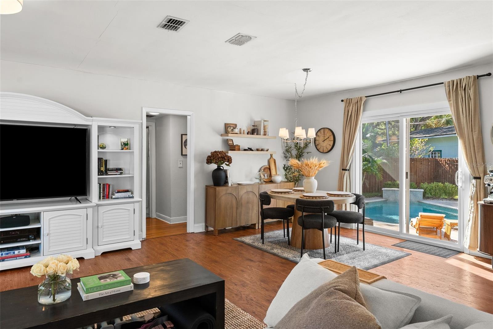 3801 S LYNWOOD AVE, TAMPA, FL, 33611