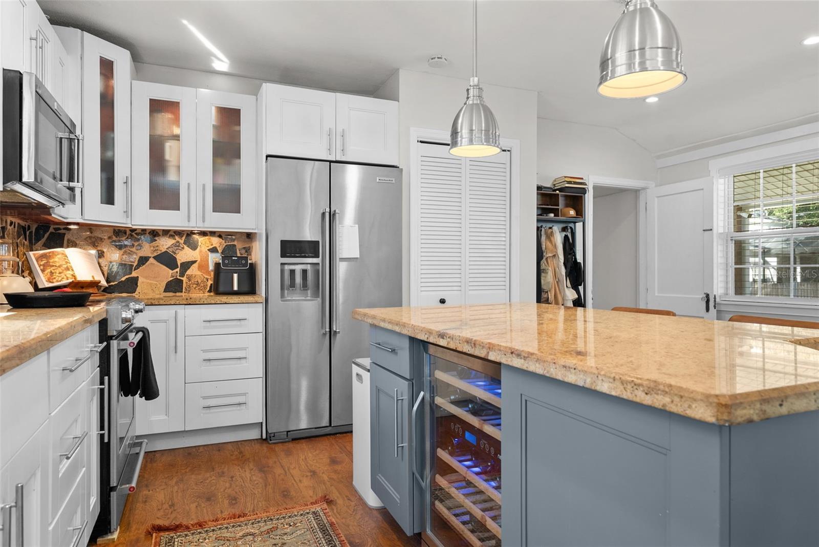 3801 S LYNWOOD AVE, TAMPA, FL, 33611