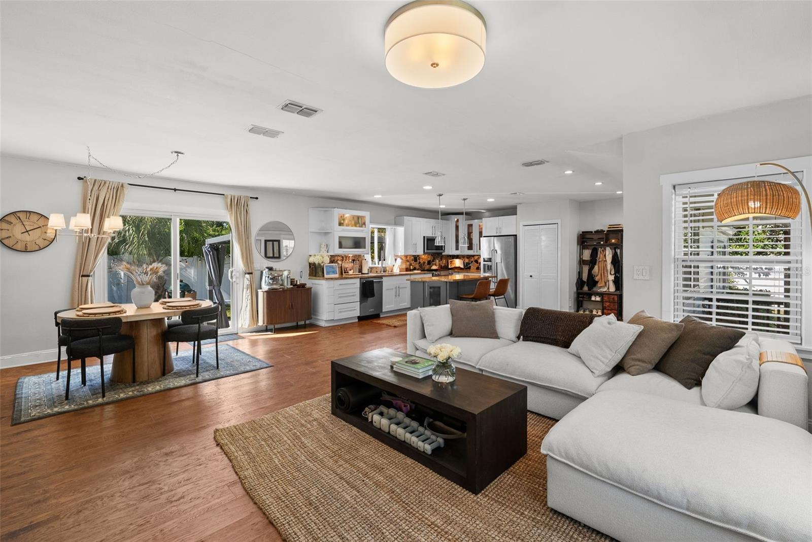 3801 S LYNWOOD AVE, TAMPA, FL, 33611