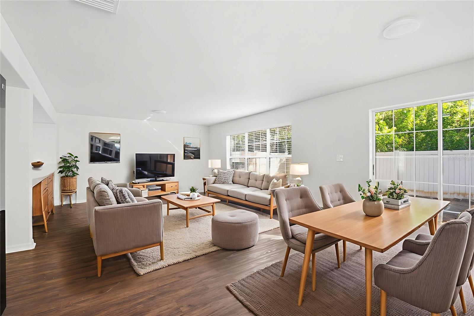 6339 CHERRY BLOSSOM TRL, GIBSONTON, FL, 33534