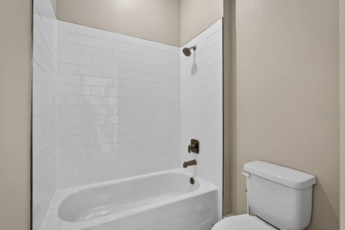 1257 CHAMPIONS DR, DAYTONA BEACH, FL, 32124