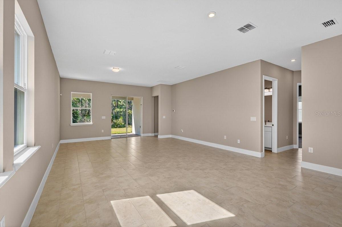 1257 CHAMPIONS DR, DAYTONA BEACH, FL, 32124