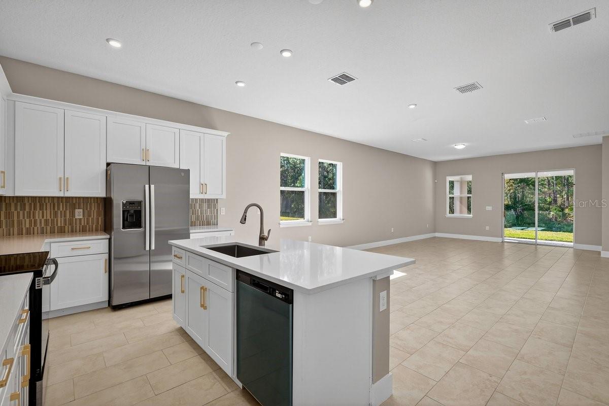 1257 CHAMPIONS DR, DAYTONA BEACH, FL, 32124