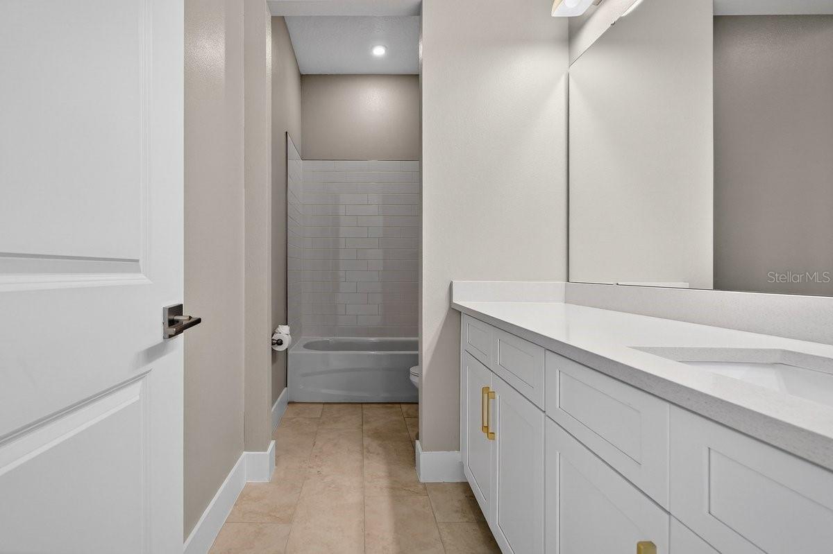 1257 CHAMPIONS DR, DAYTONA BEACH, FL, 32124