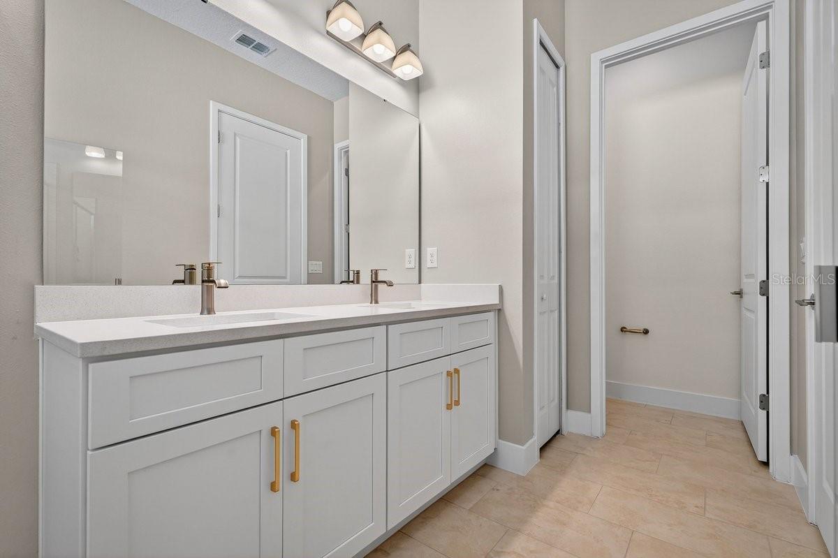 1257 CHAMPIONS DR, DAYTONA BEACH, FL, 32124