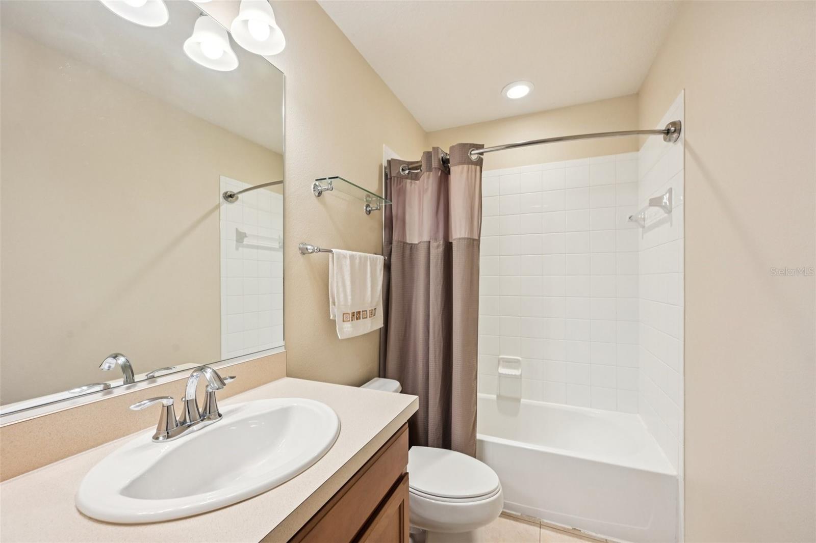 3715 45TH TER W #103, BRADENTON, FL, 34210