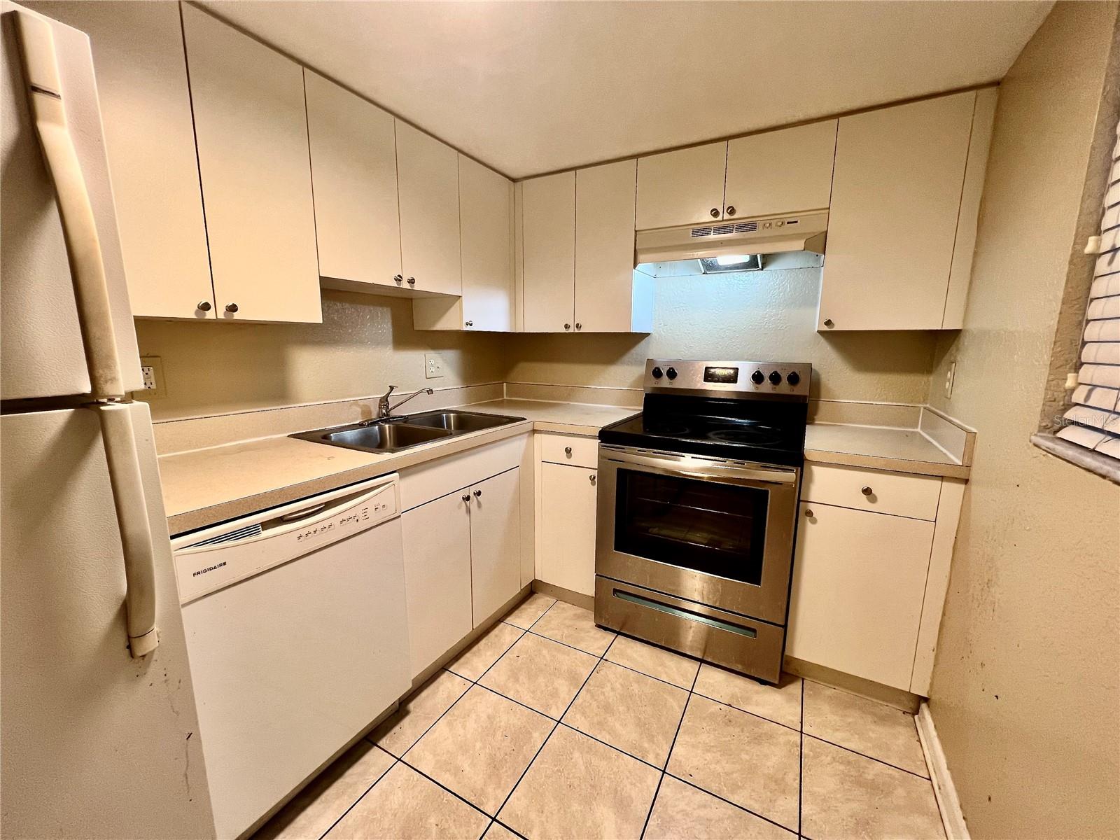 5310 26TH ST W #202, BRADENTON, FL, 34207