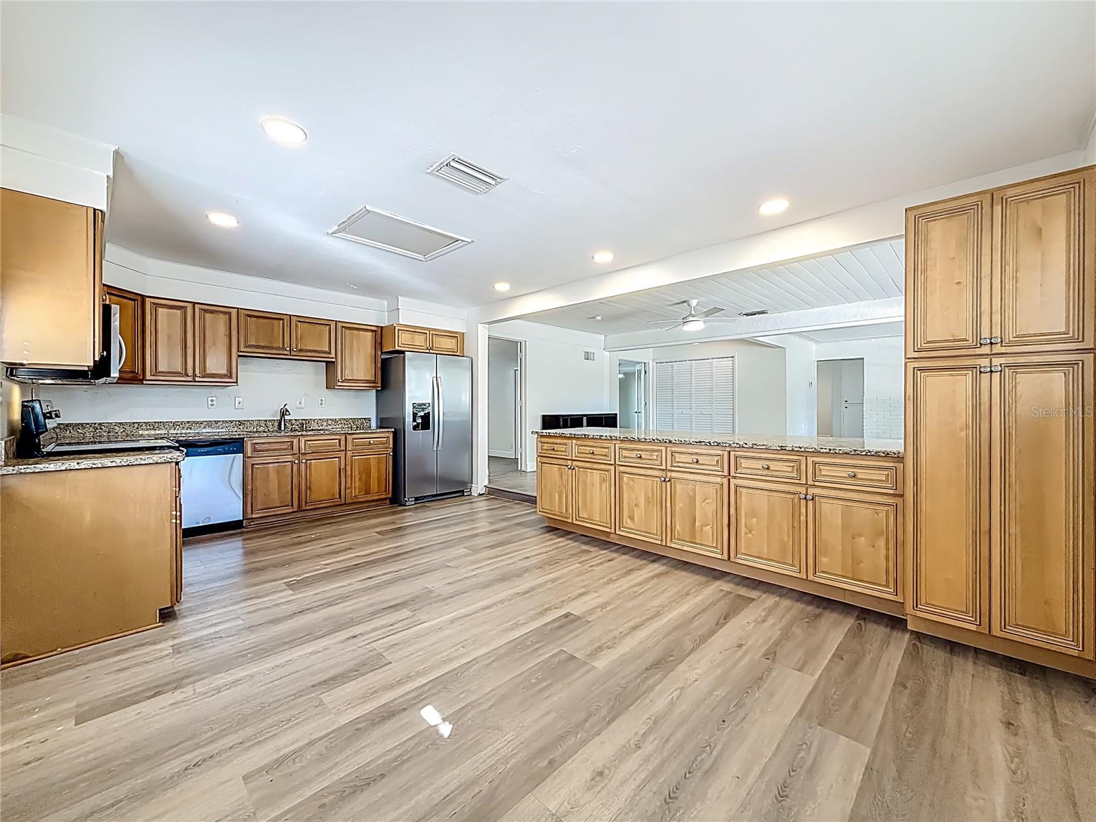 424 72ND ST N, ST PETERSBURG, FL, 33710