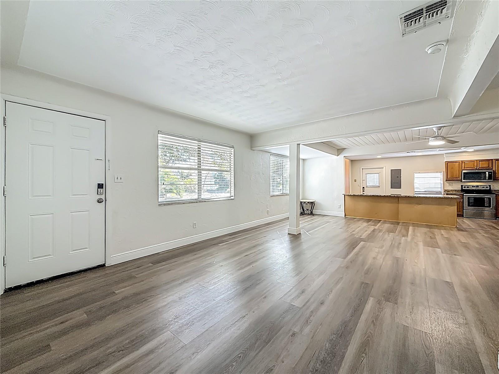 424 72ND ST N, ST PETERSBURG, FL, 33710