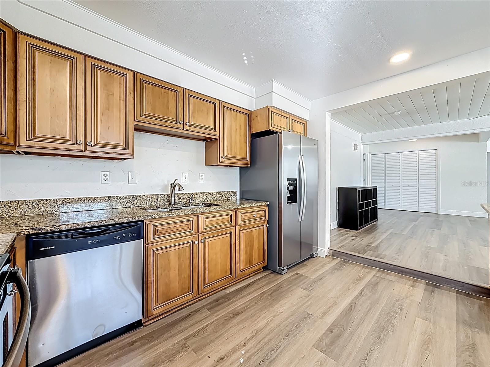 424 72ND ST N, ST PETERSBURG, FL, 33710