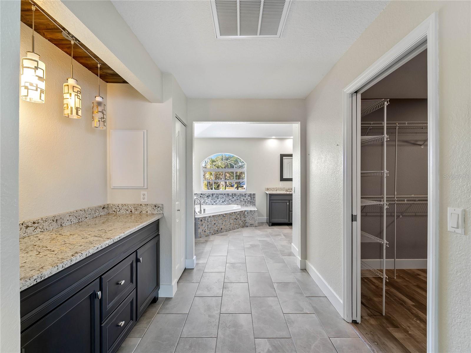 4430 NORTH SHORE DR, PORT CHARLOTTE, FL, 33980