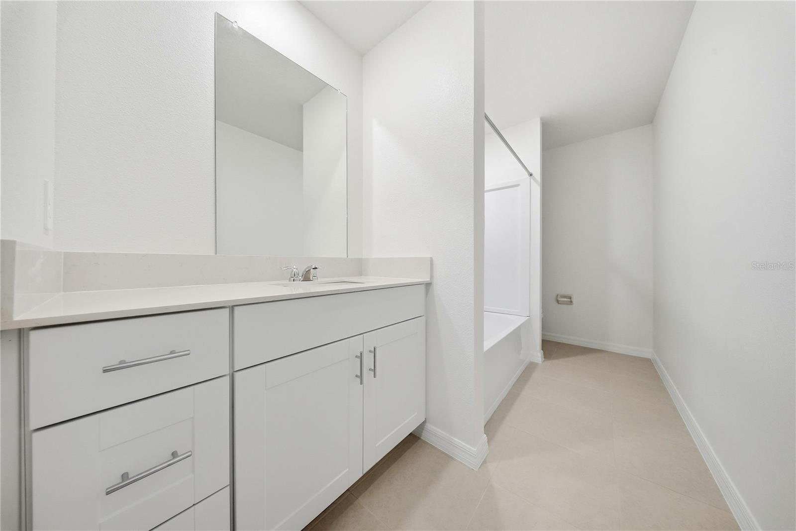 5739 PURPLE FINCH AVE, WIMAUMA, FL, 33598