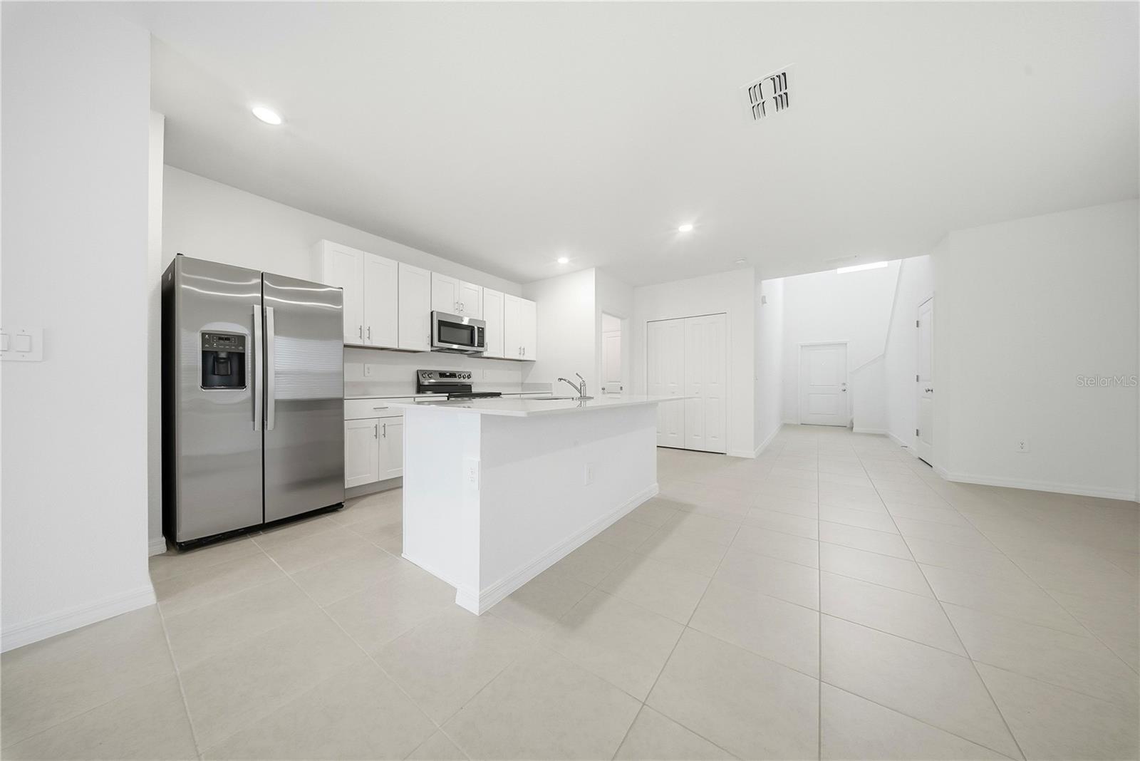 5739 PURPLE FINCH AVE, WIMAUMA, FL, 33598