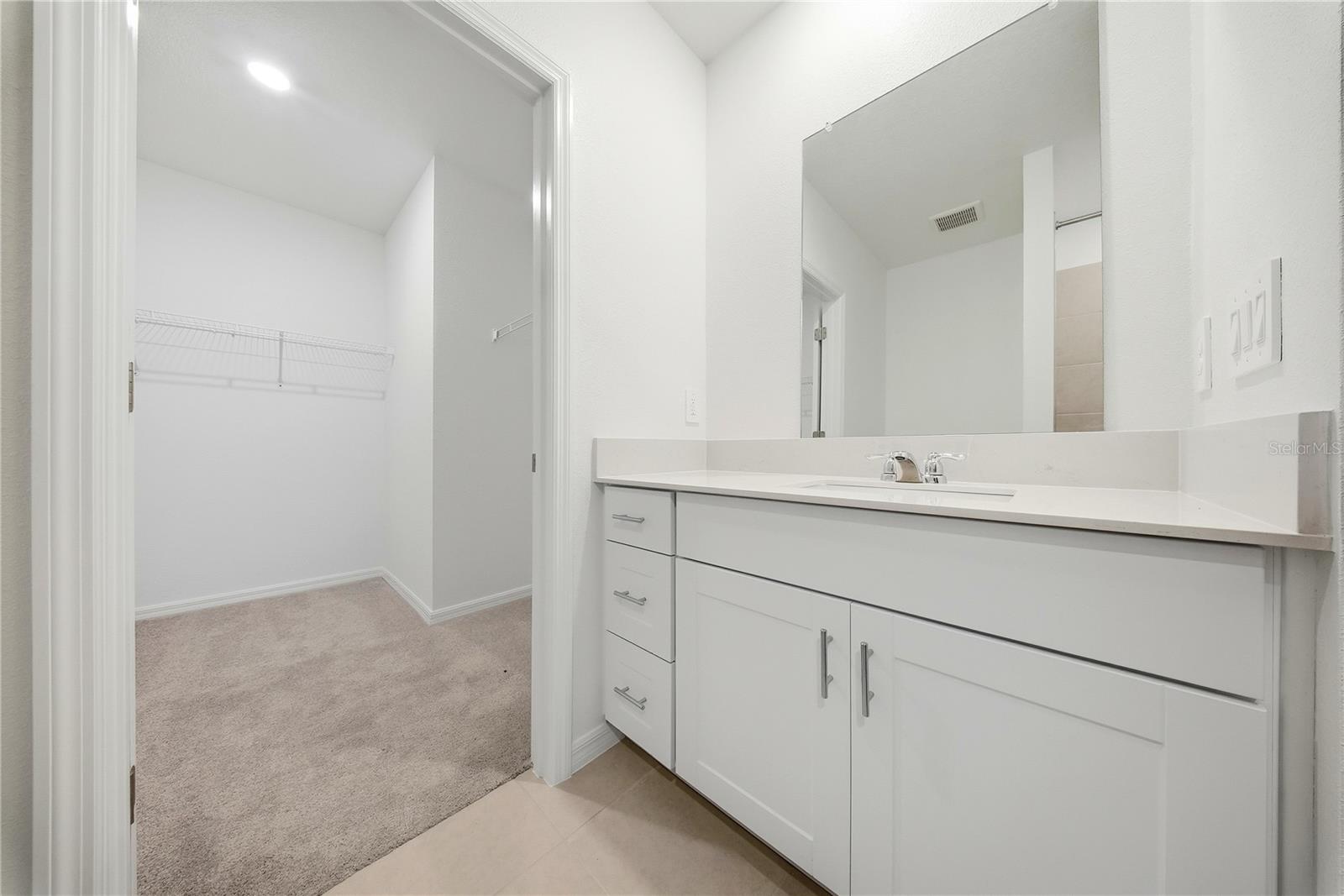 5739 PURPLE FINCH AVE, WIMAUMA, FL, 33598