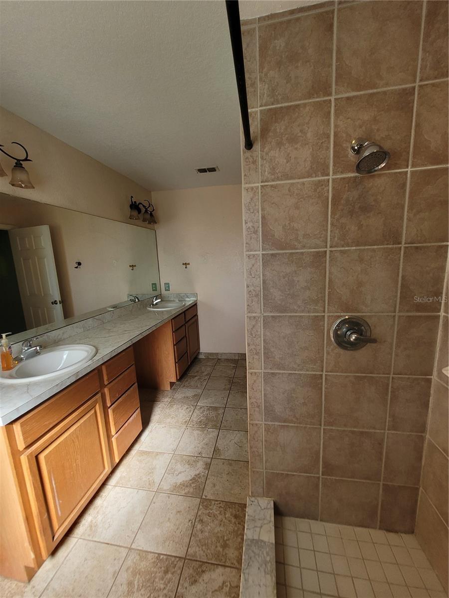 5851 NW 62ND AVE, OCALA, FL, 34482