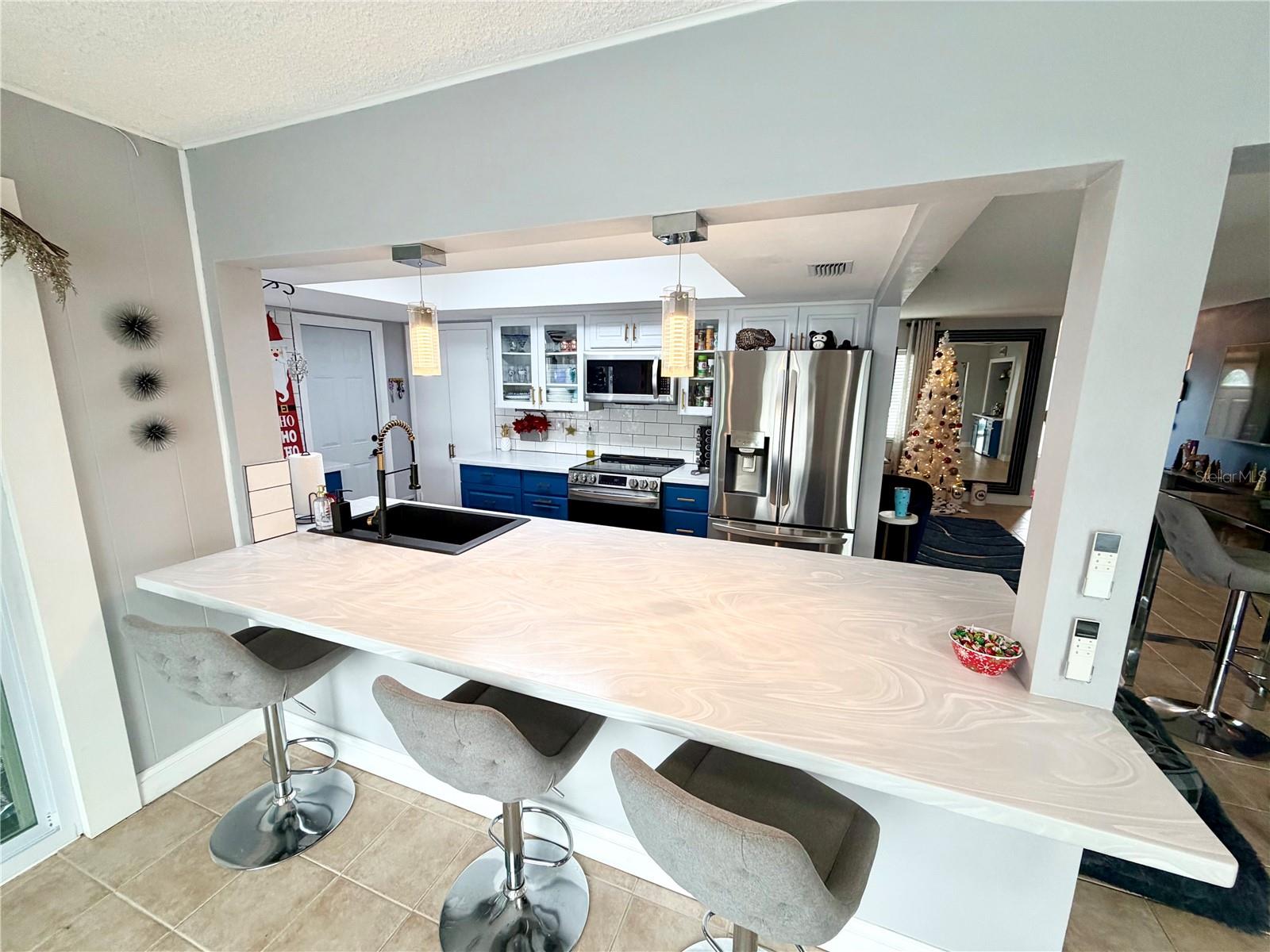 3233 TEAL AVE, SARASOTA, FL, 34232