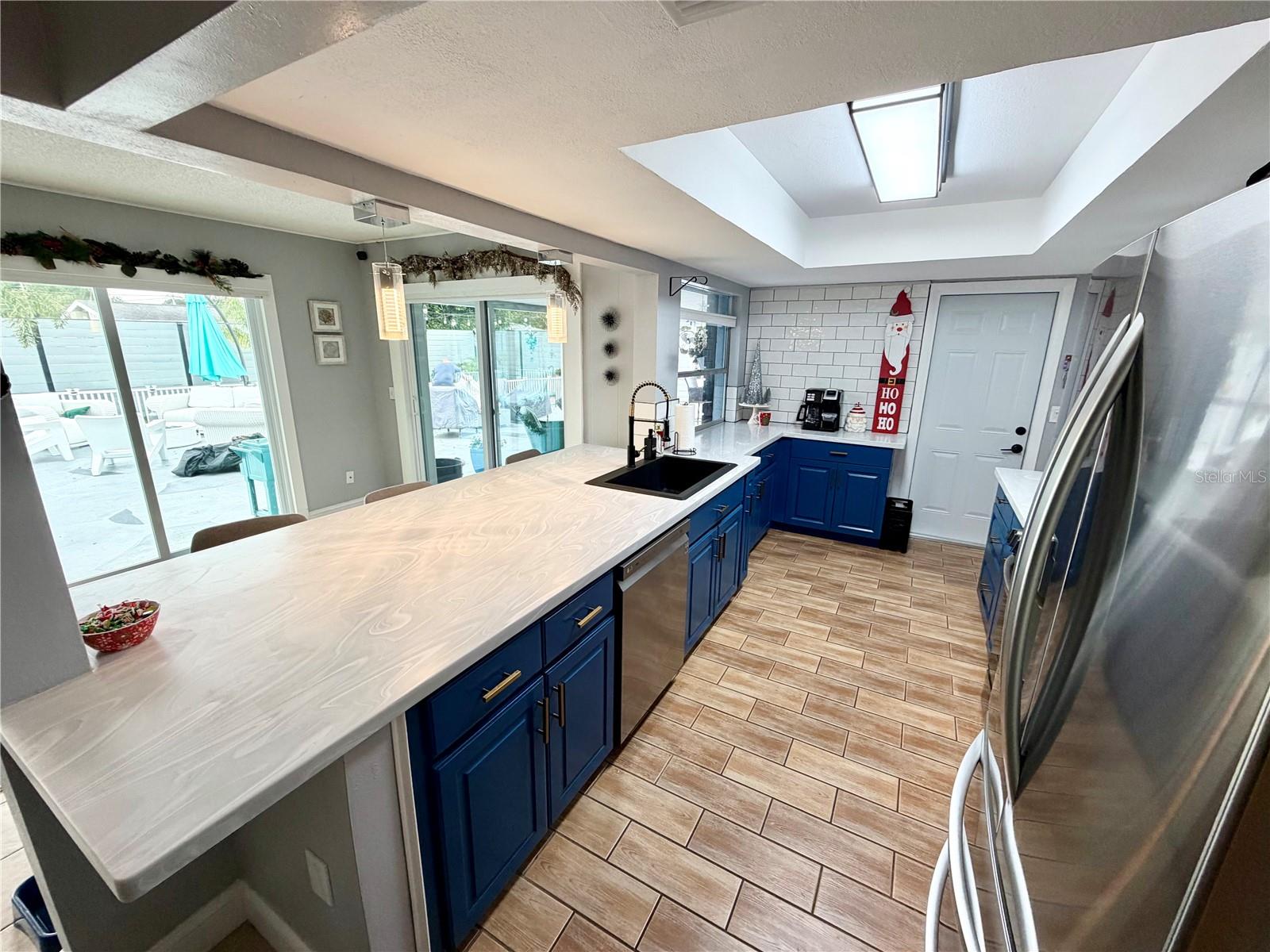 3233 TEAL AVE, SARASOTA, FL, 34232