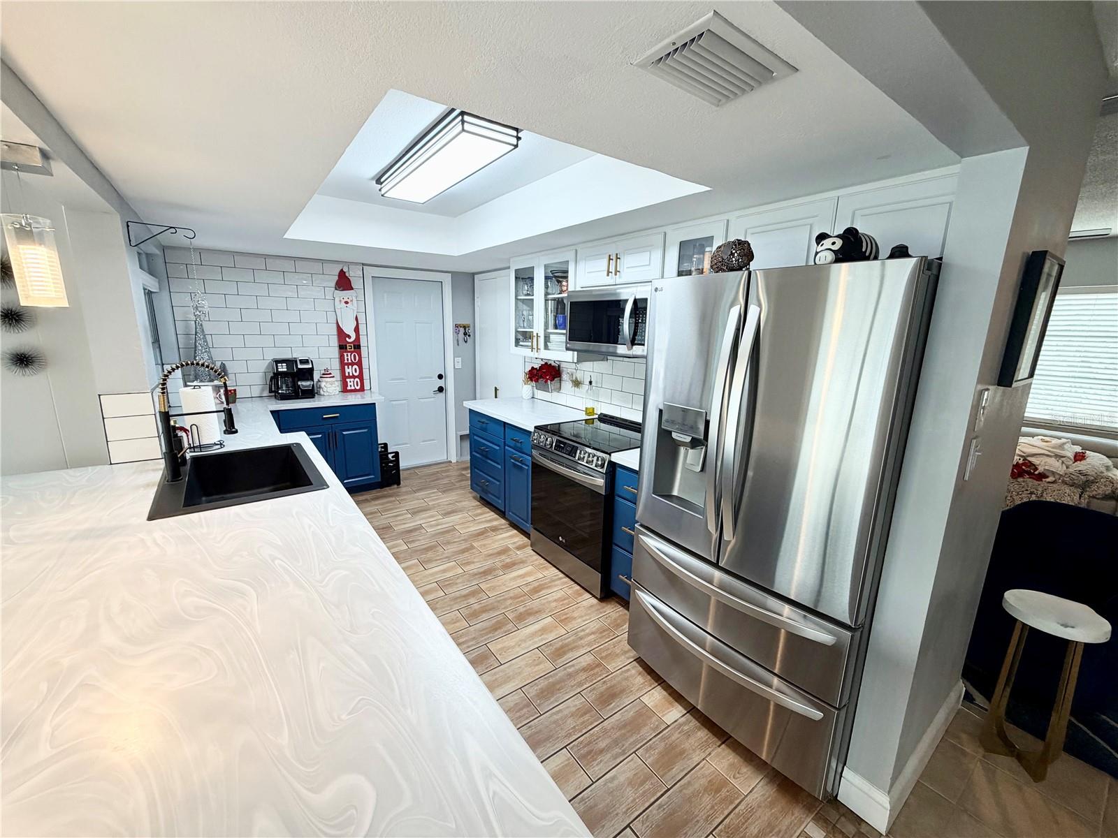 3233 TEAL AVE, SARASOTA, FL, 34232