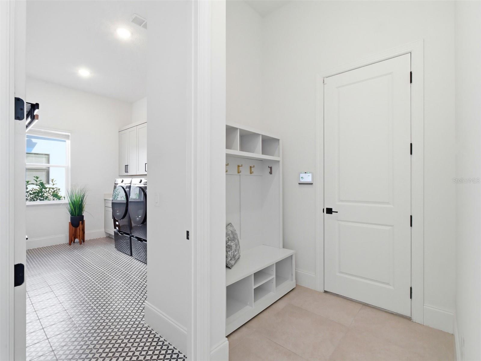 O6379130 Property Photo