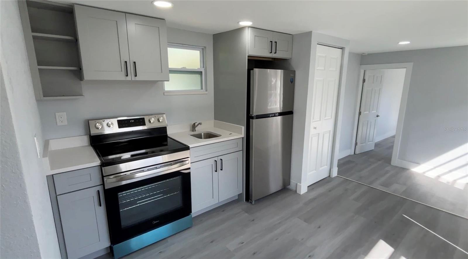 2105 N ALLENDALE AVE #A, SARASOTA, FL, 34234