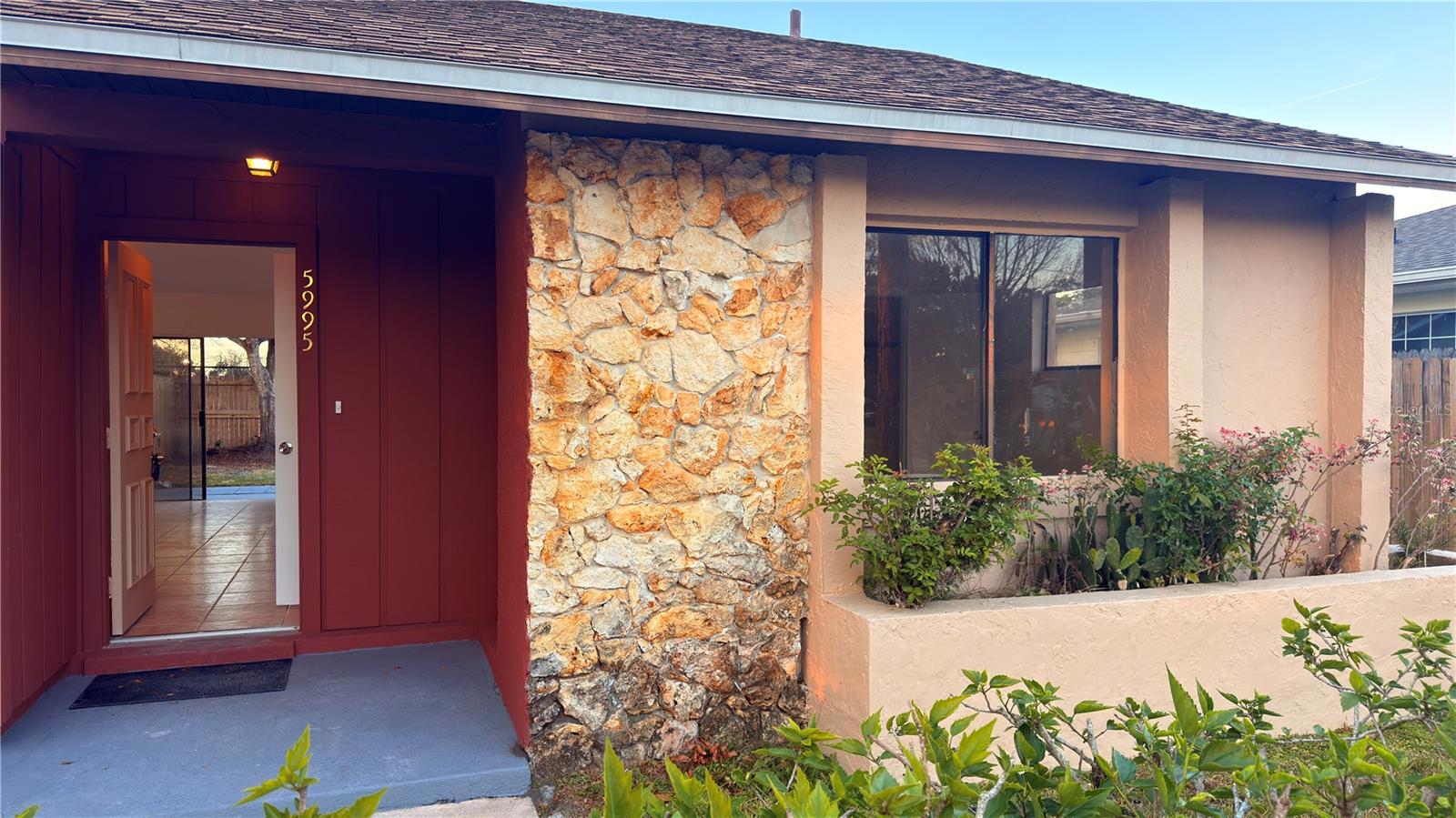 5995 BROWN BARK DR, ORLANDO, FL, 32822