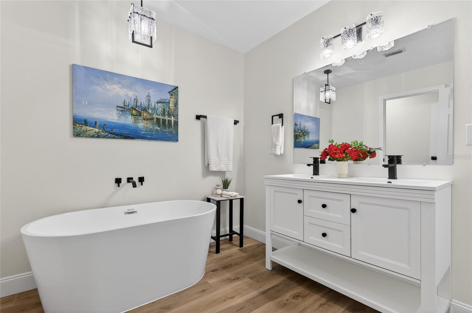 228 REGAL PARK DR, VALRICO, FL, 33594