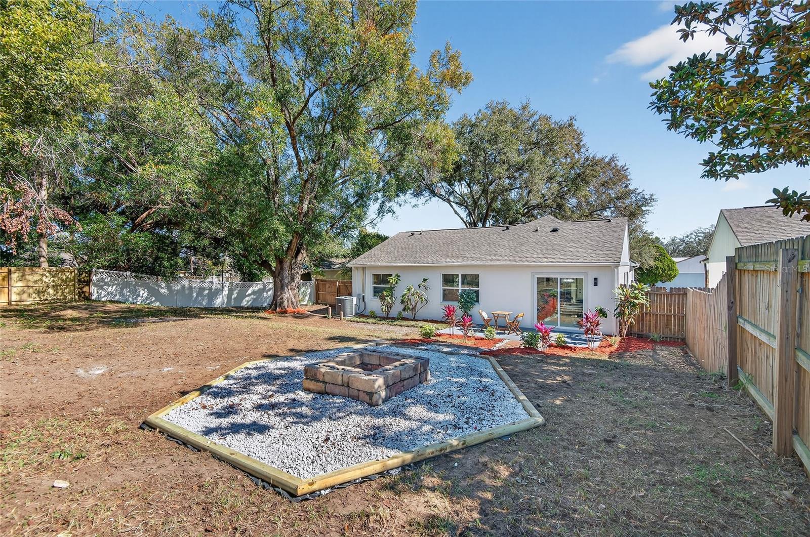 228 REGAL PARK DR, VALRICO, FL, 33594