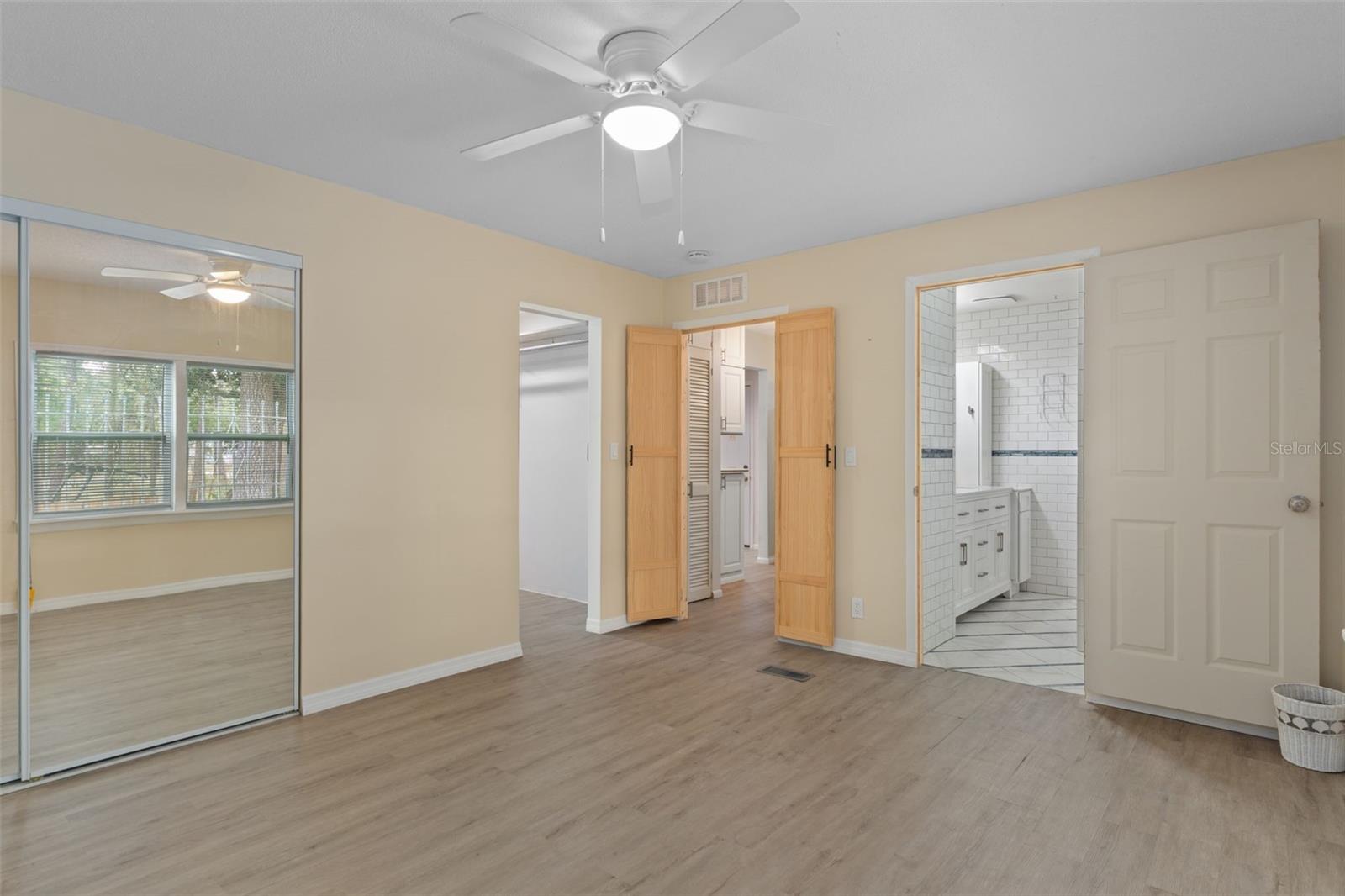 193 GLADYS AVE, INGLIS, FL, 34449