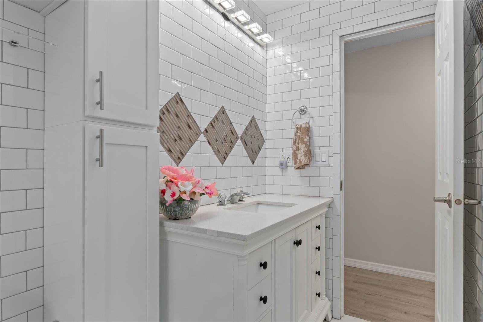 193 GLADYS AVE, INGLIS, FL, 34449