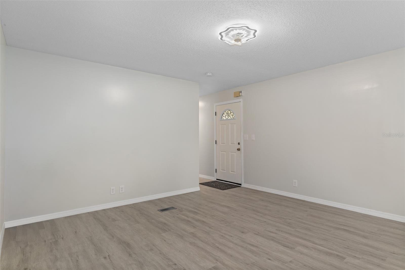 193 GLADYS AVE, INGLIS, FL, 34449