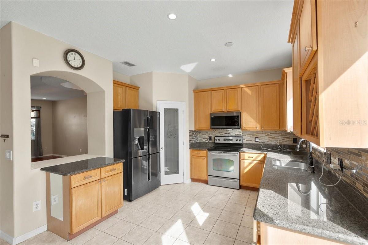 2812 DAYBREAK DR, ORLANDO, FL, 32825