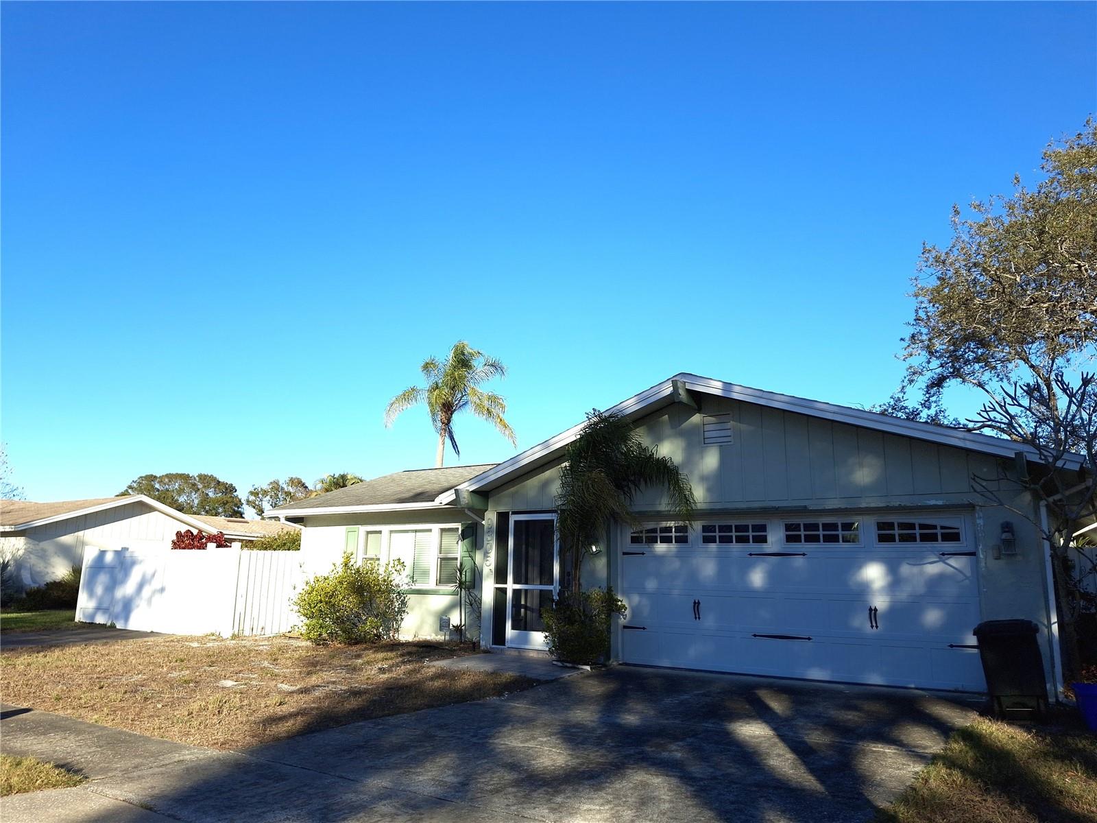 9305 120TH LN, SEMINOLE, FL, 33772