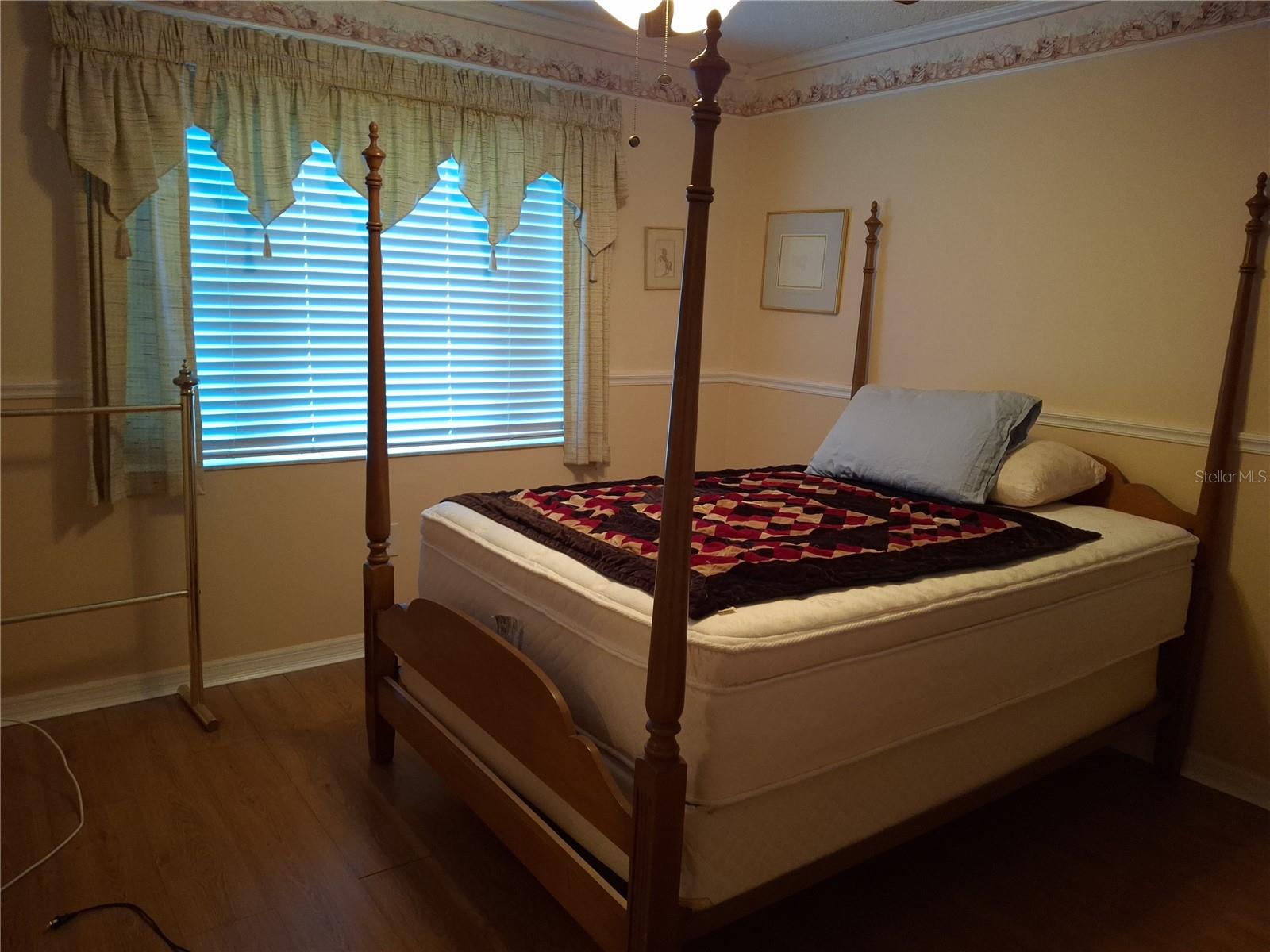 9305 120TH LN, SEMINOLE, FL, 33772