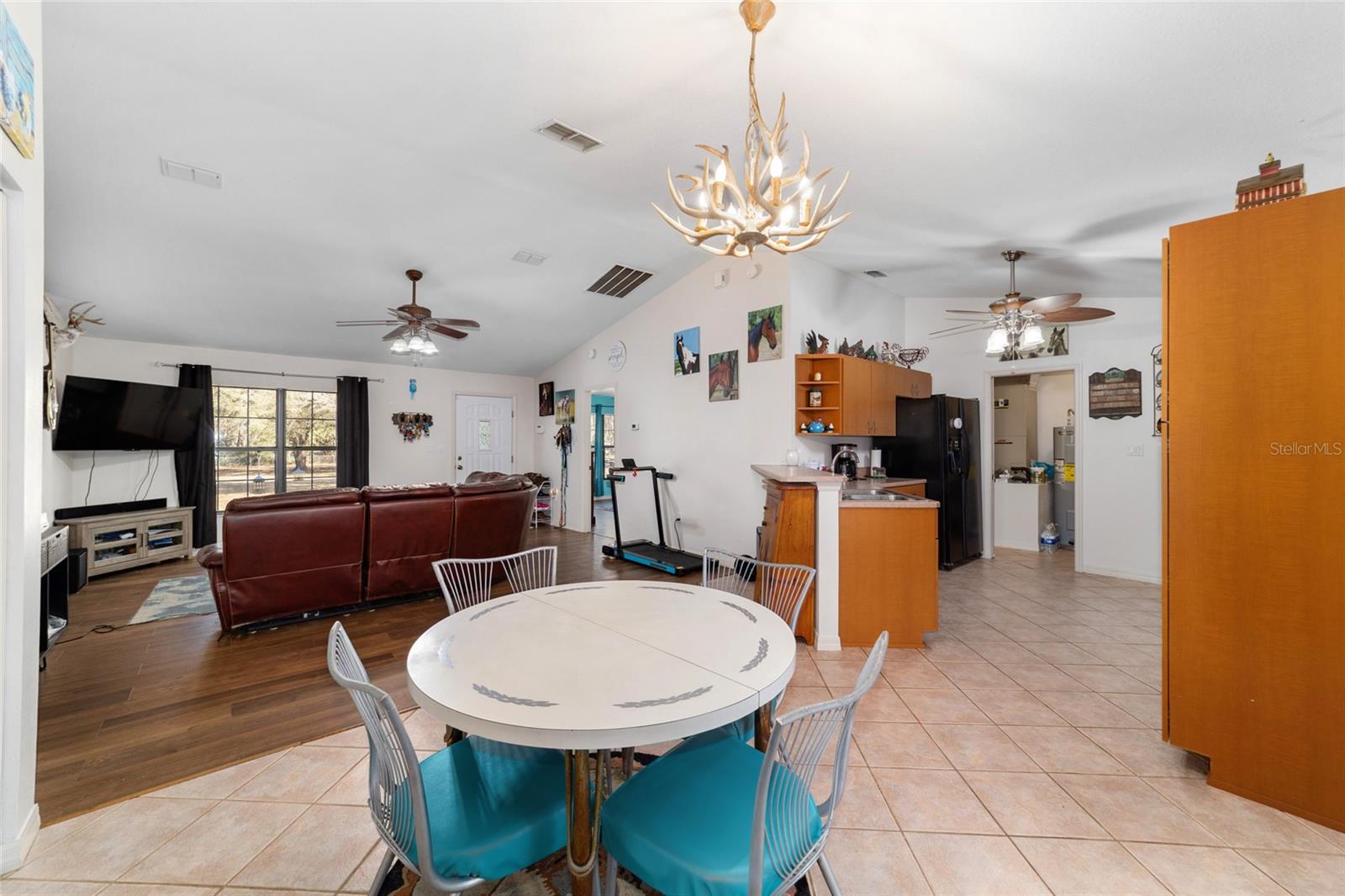 1572 N HIGHWAY 314A, SILVER SPRINGS, FL, 34488