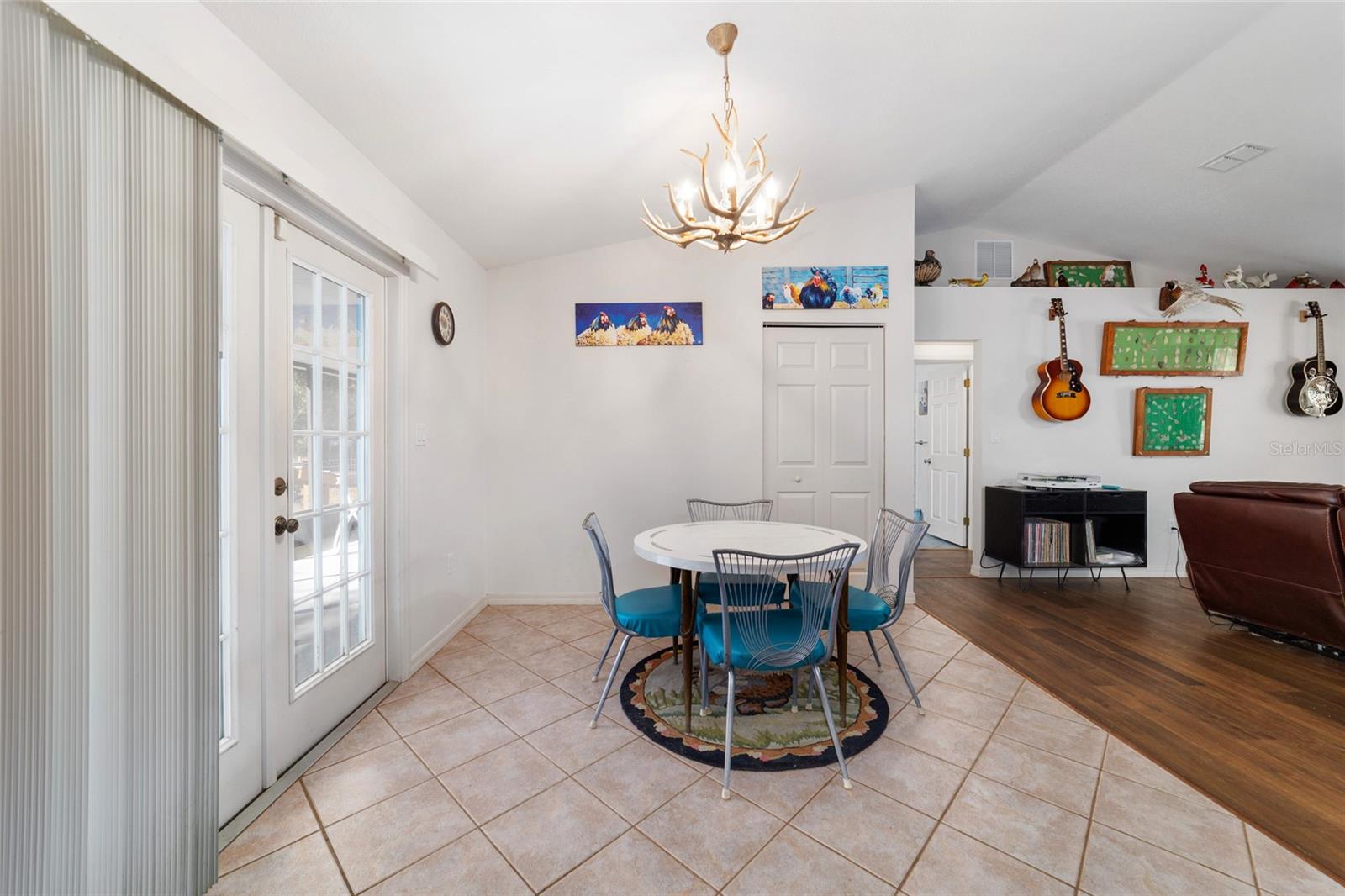 1572 N HIGHWAY 314A, SILVER SPRINGS, FL, 34488