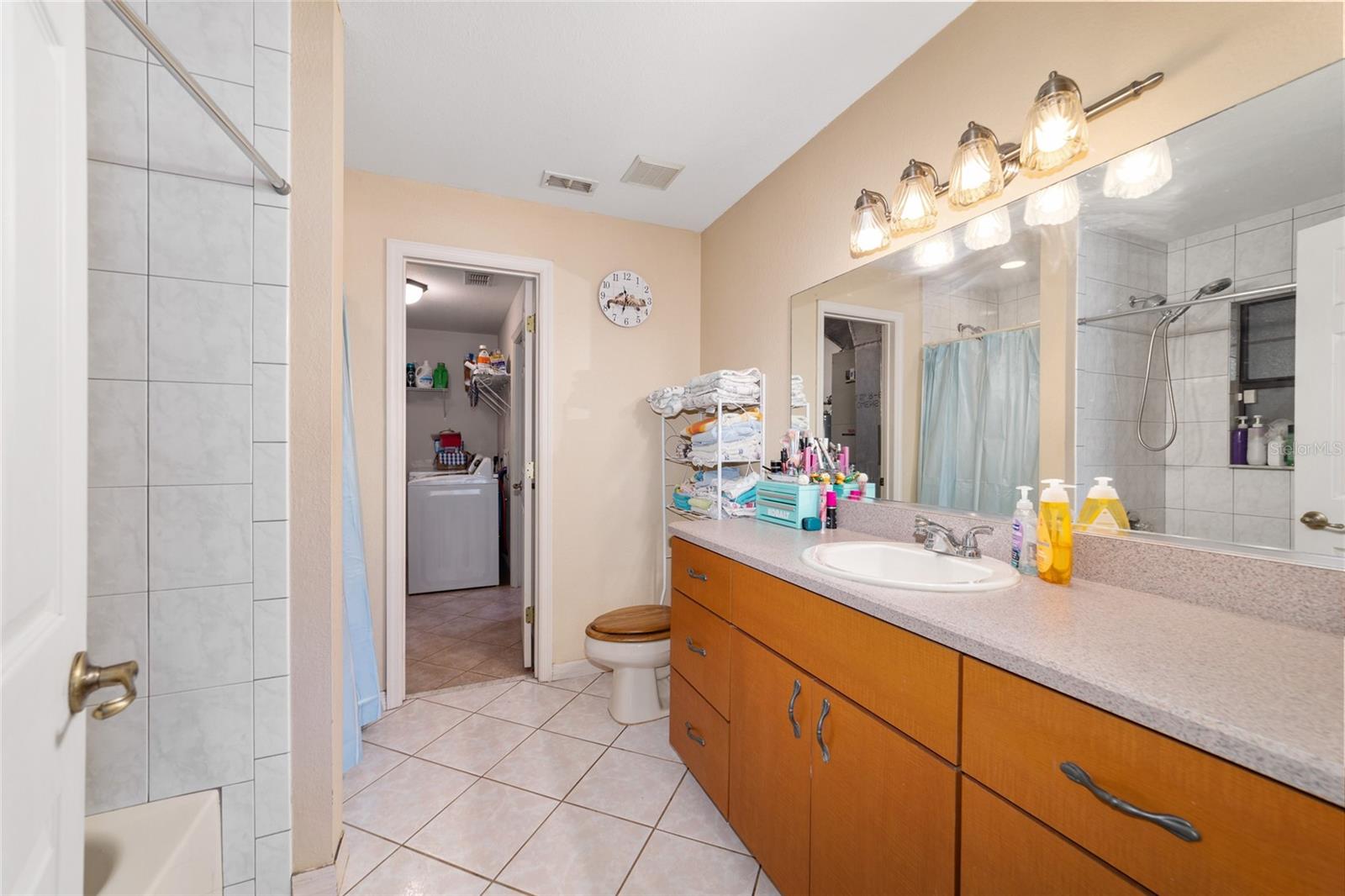 1572 N HIGHWAY 314A, SILVER SPRINGS, FL, 34488