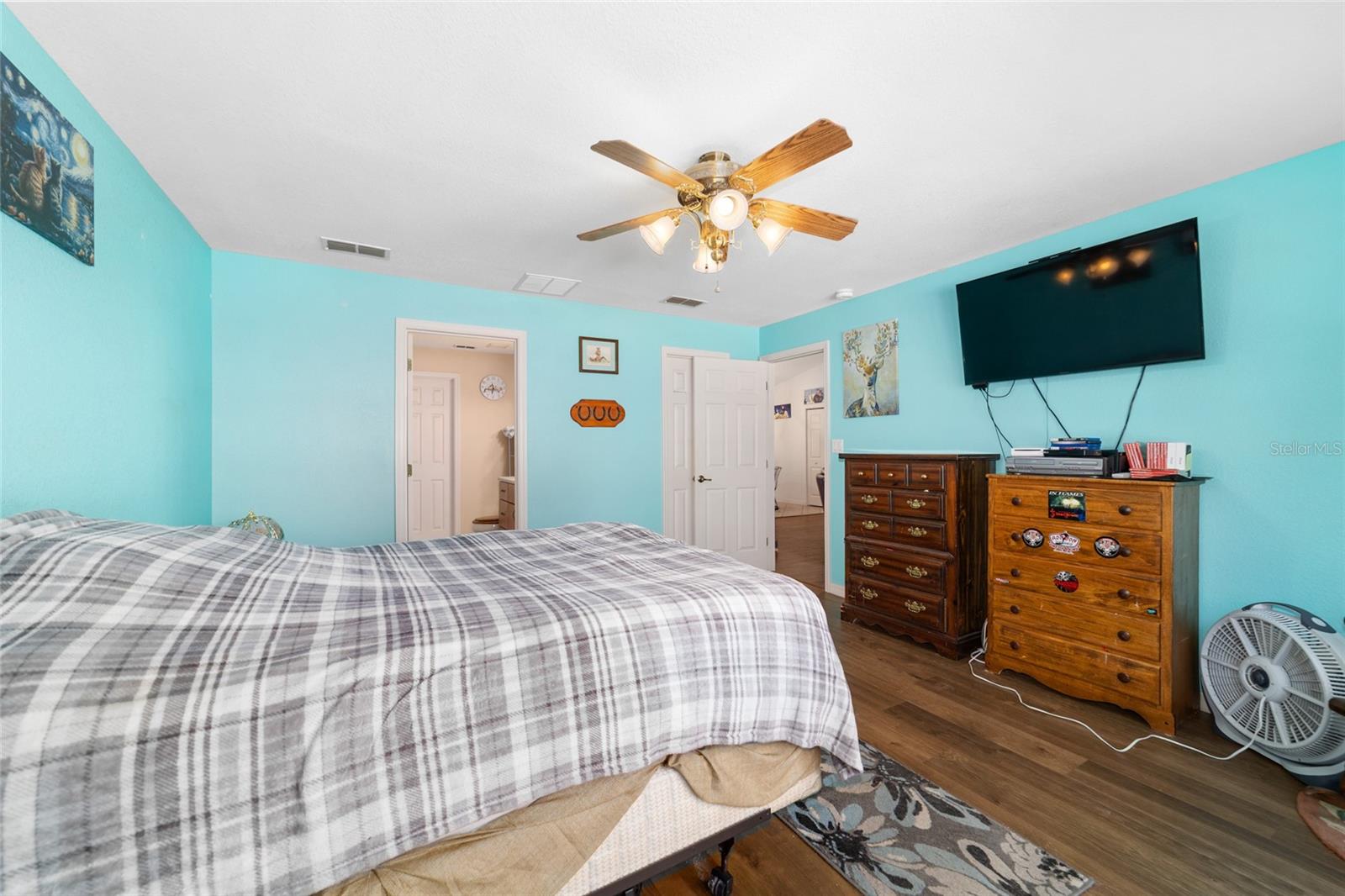 1572 N HIGHWAY 314A, SILVER SPRINGS, FL, 34488