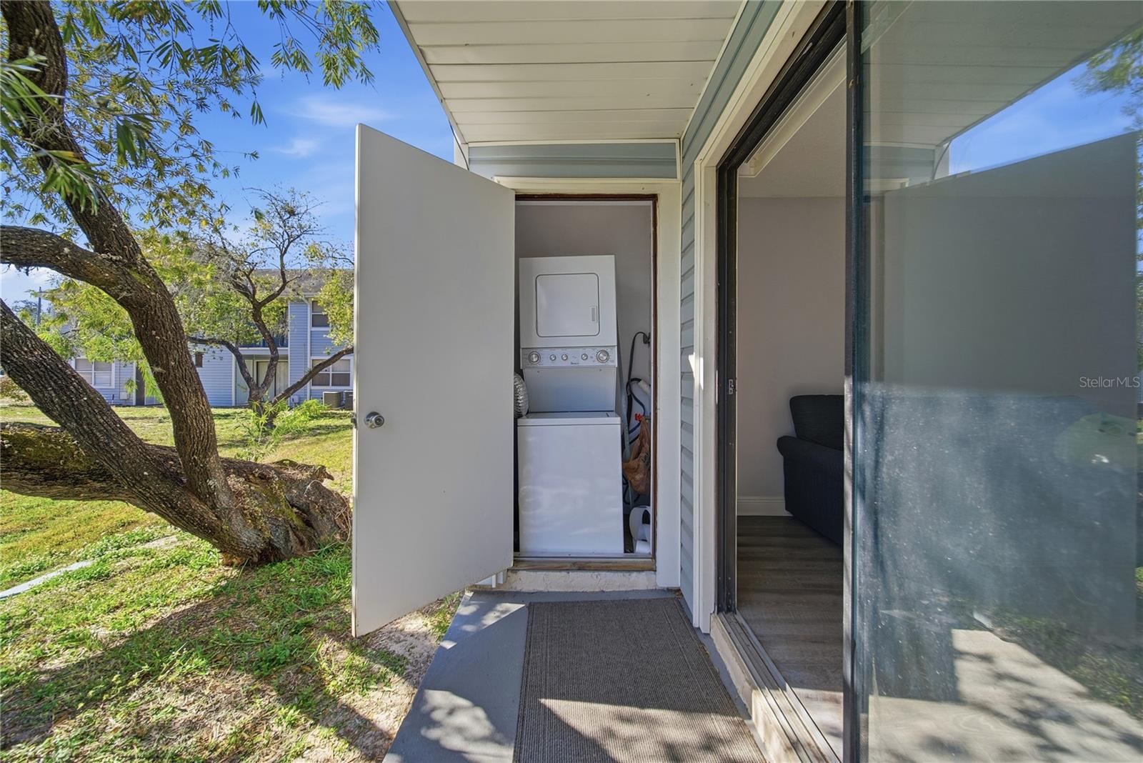 5040 TERRACE PALMS CIR #102, TAMPA, FL, 33617