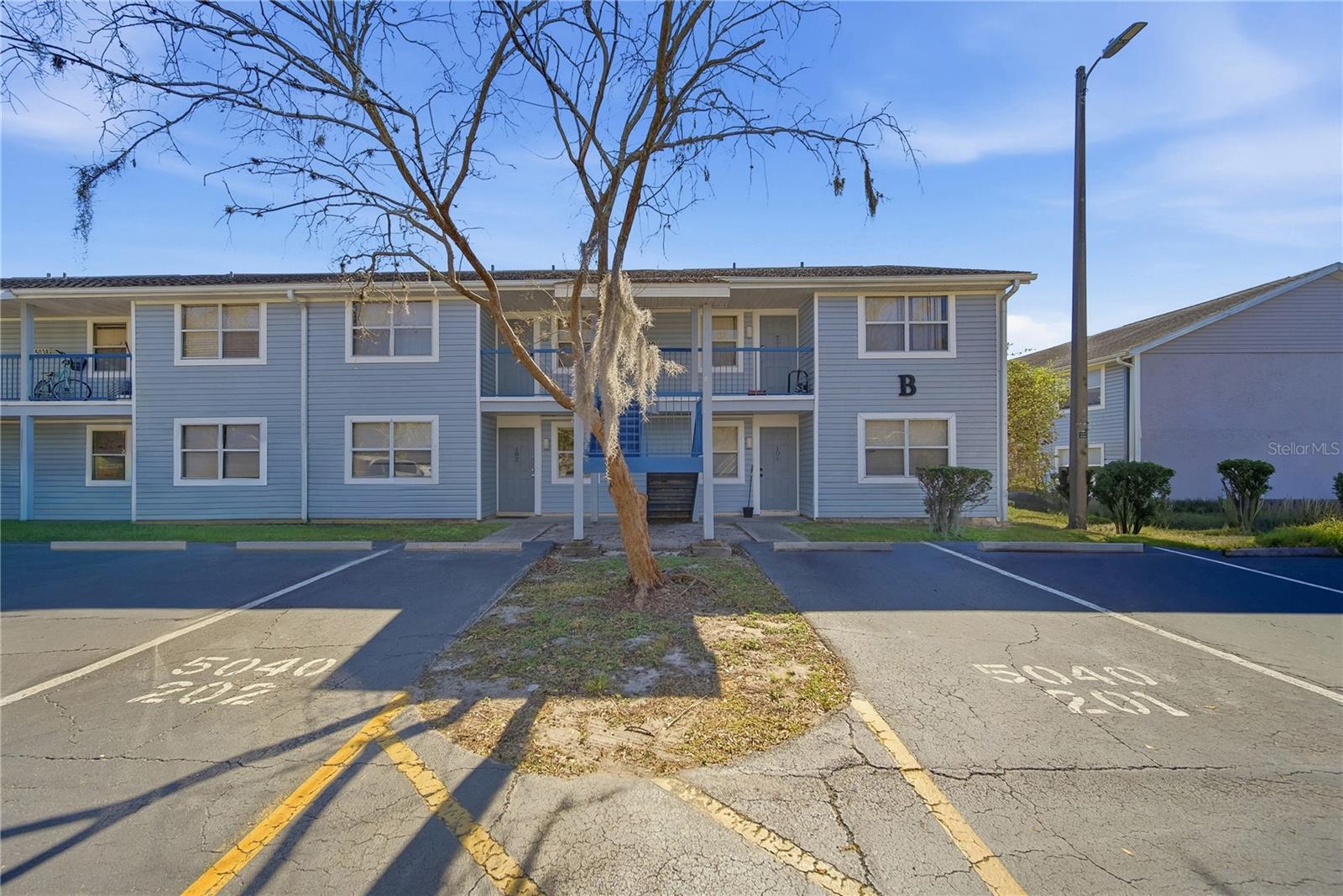 5040 TERRACE PALMS CIR #102, TAMPA, FL, 33617