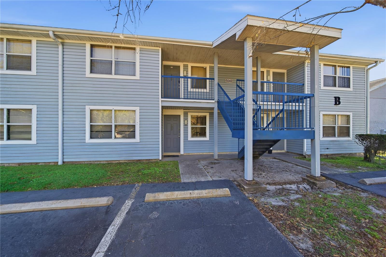 5040 TERRACE PALMS CIR #102, TAMPA, FL, 33617