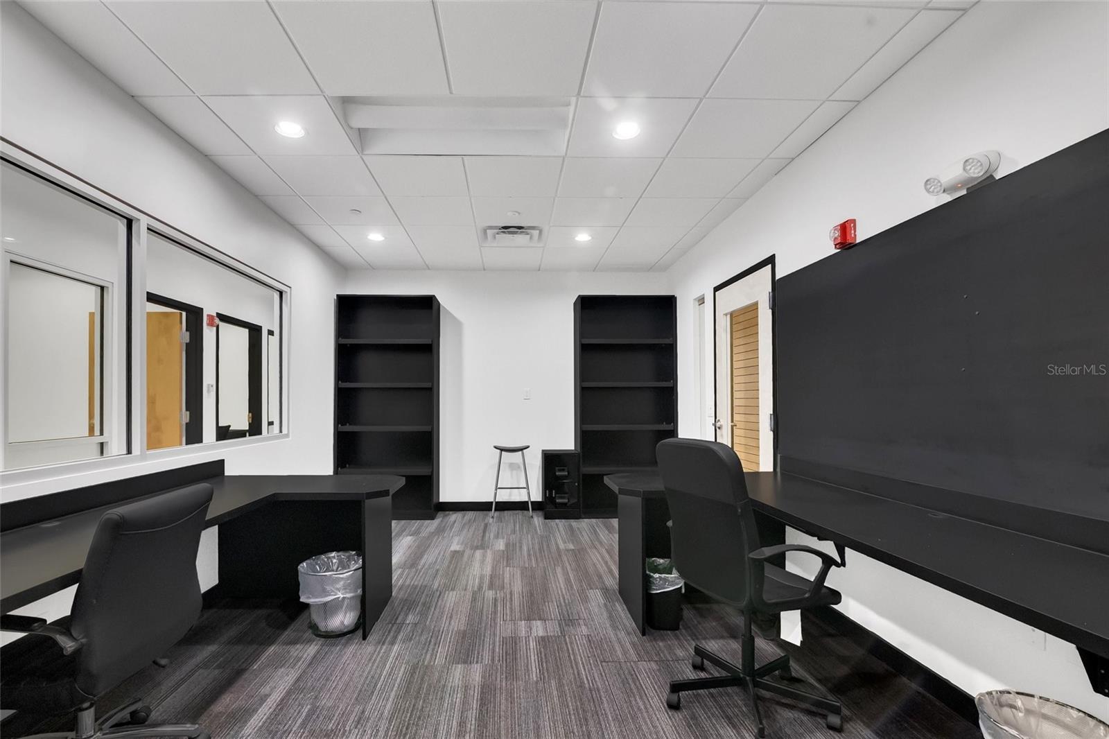 121 S ORANGE AVE #820, ORLANDO, FL, 32801