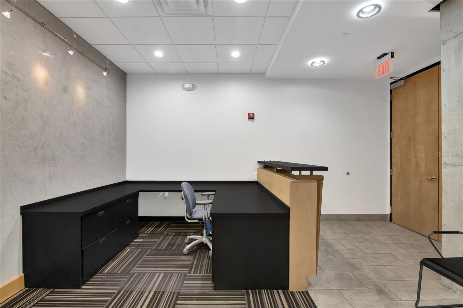 121 S ORANGE AVE #820, ORLANDO, FL, 32801