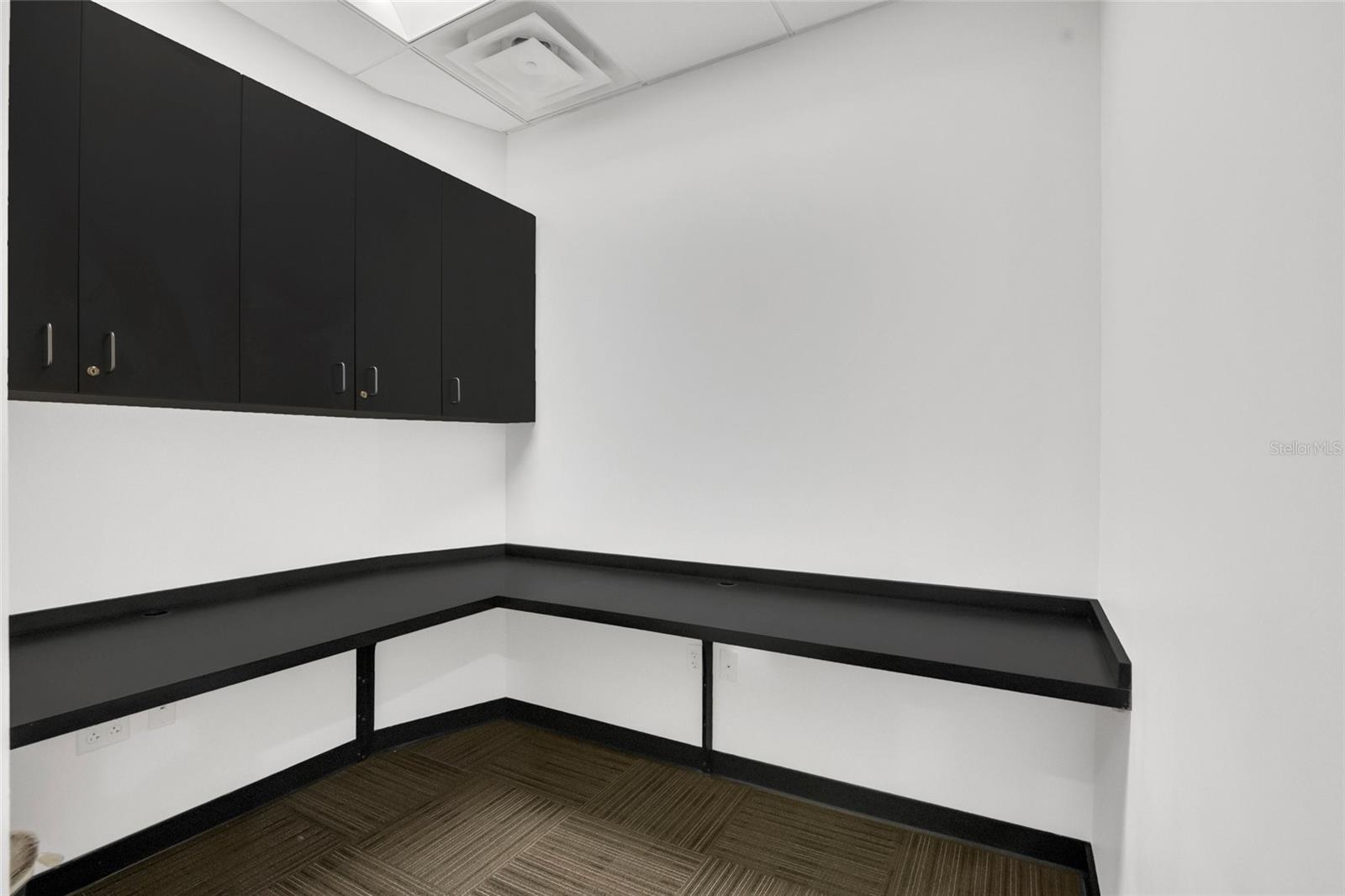 121 S ORANGE AVE #820, ORLANDO, FL, 32801