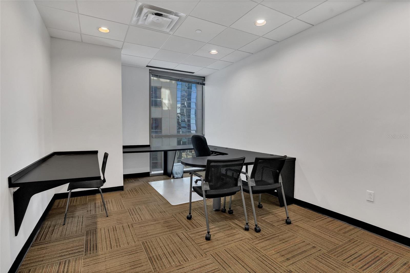 121 S ORANGE AVE #820, ORLANDO, FL, 32801