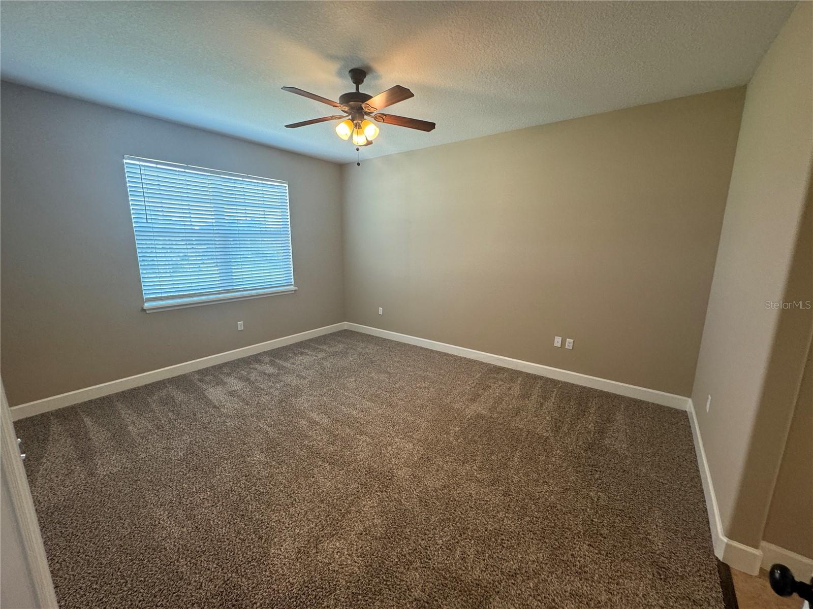 33844 EMERALD POND LOOP, LEESBURG, FL, 34788