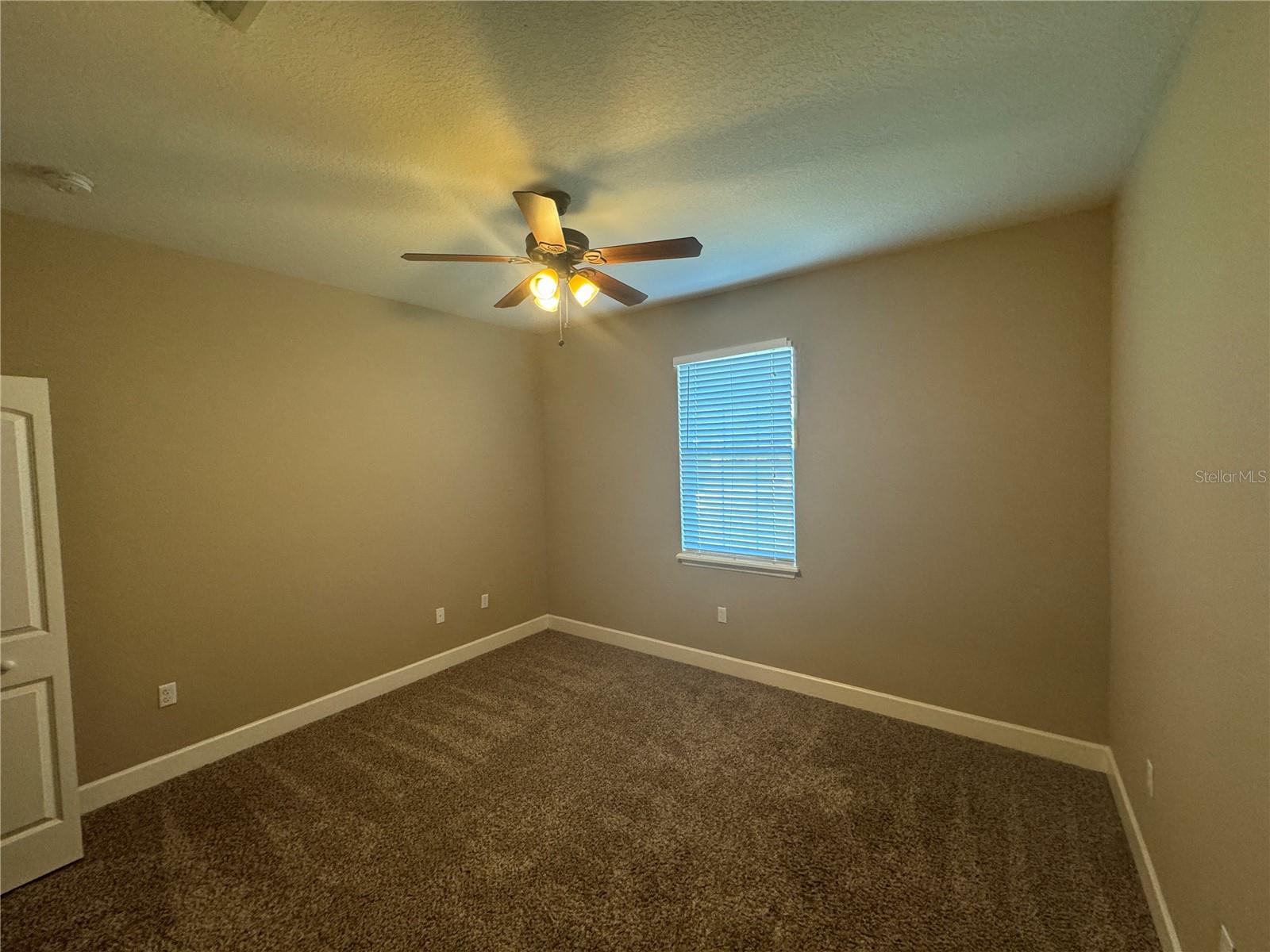 33844 EMERALD POND LOOP, LEESBURG, FL, 34788