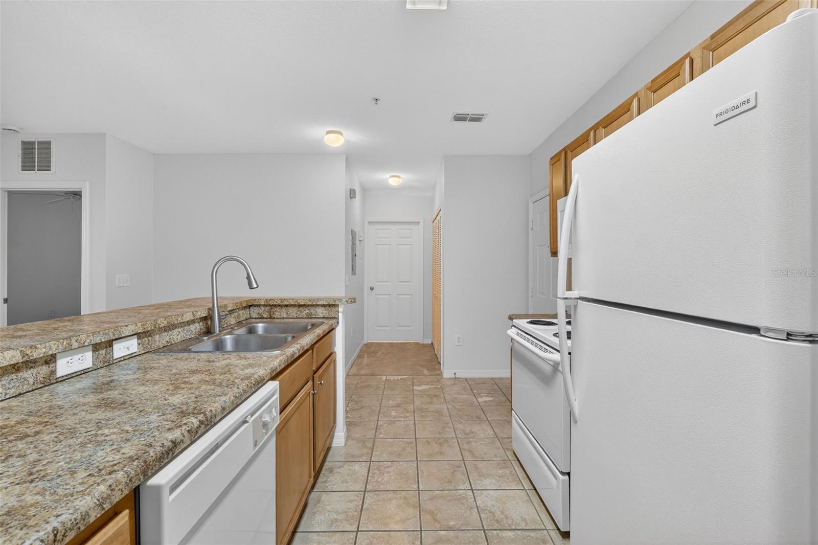 5550 E MICHIGAN ST #1104, ORLANDO, FL, 32822