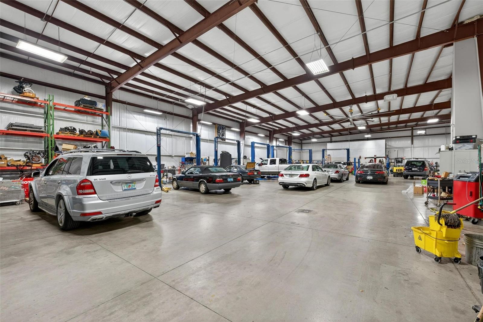 551 S ECON CIR, OVIEDO, FL, 32765