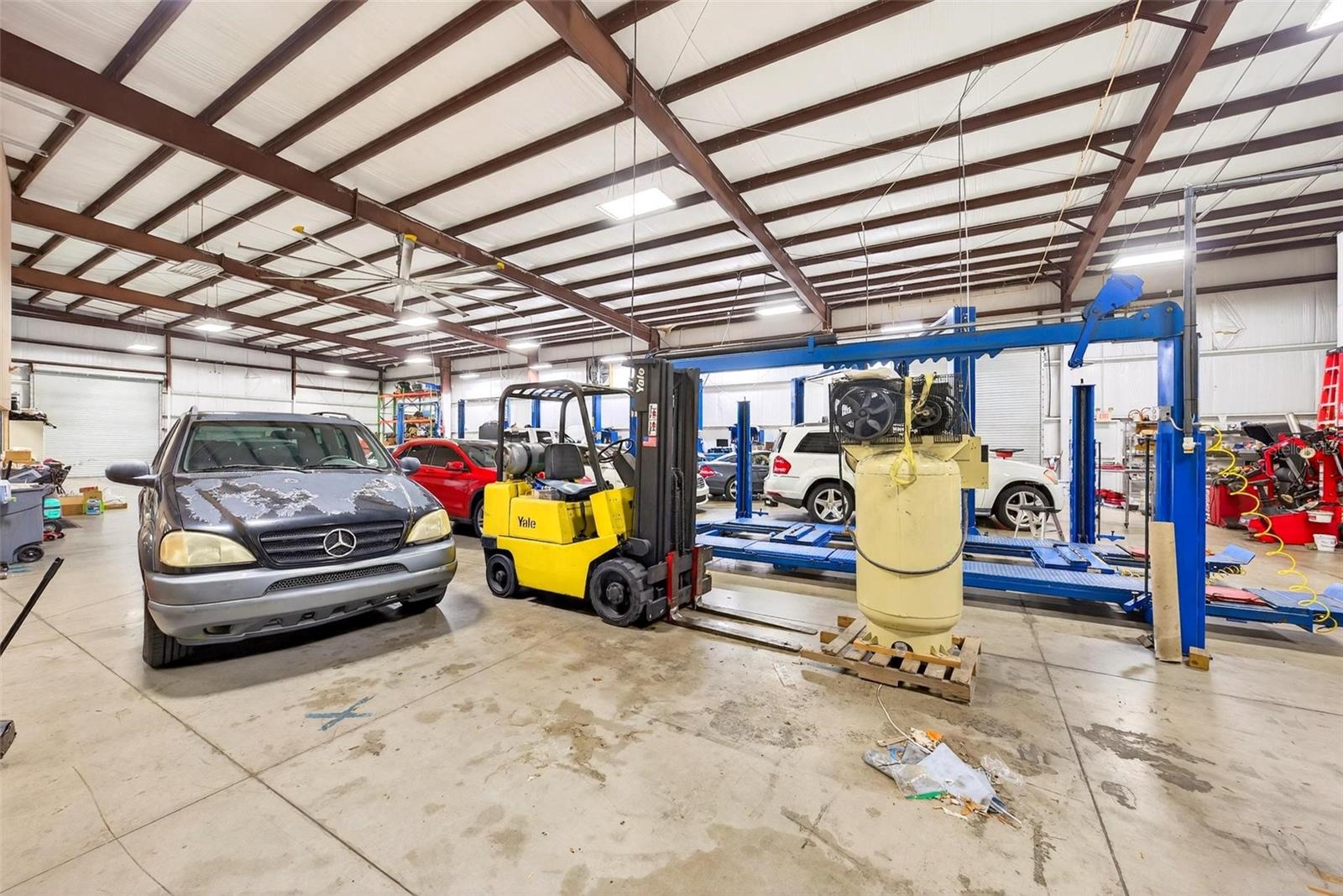 551 S ECON CIR, OVIEDO, FL, 32765