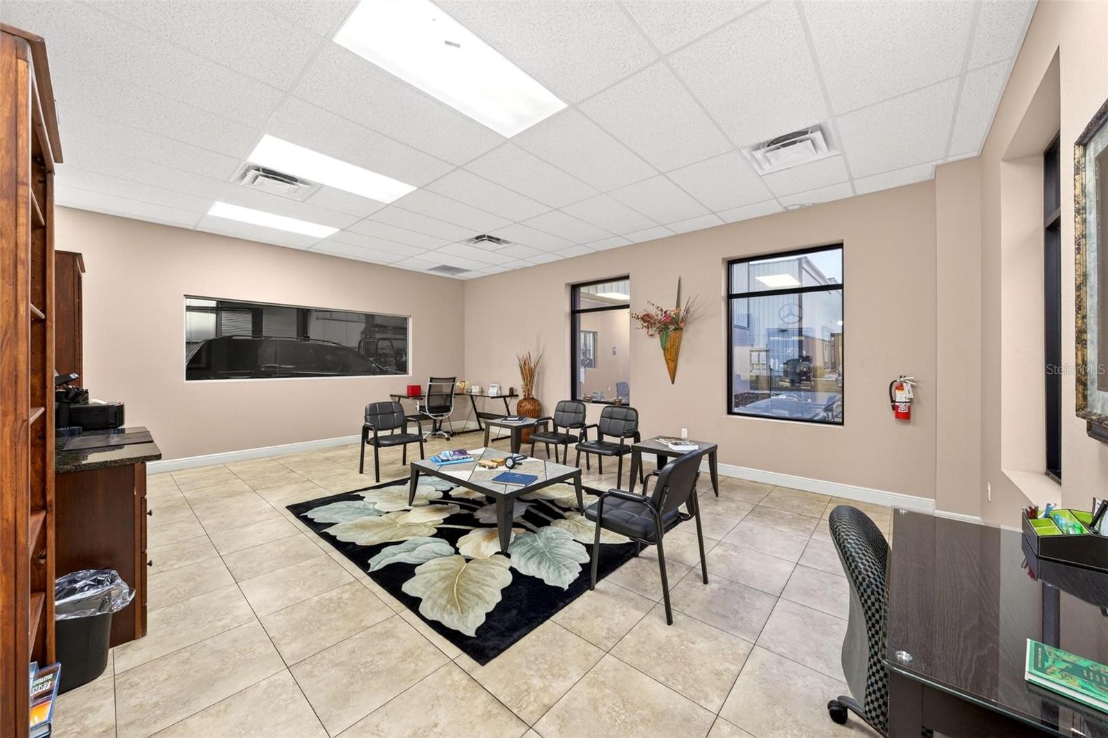 551 S ECON CIR, OVIEDO, FL, 32765